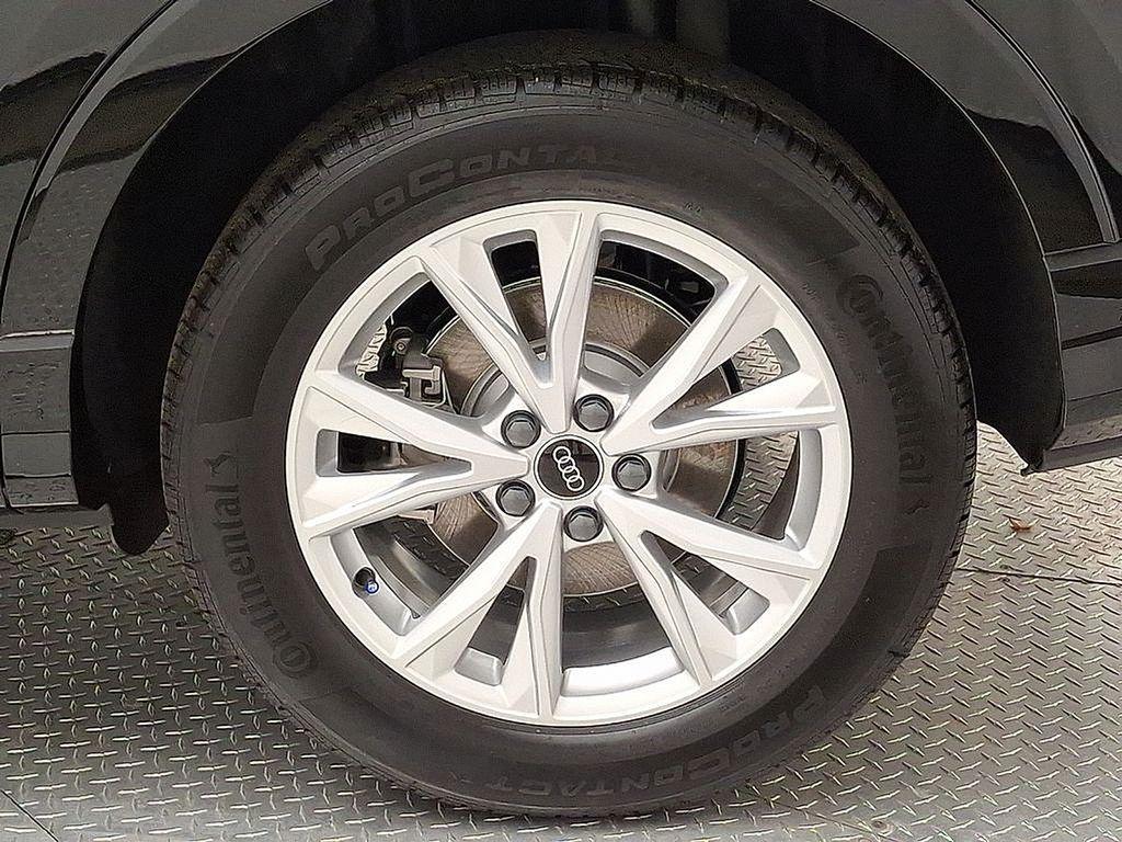 new 2025 Audi Q3 car, priced at $44,060