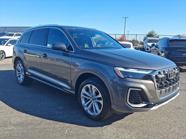 new 2025 Audi Q7 car, priced at $75,650