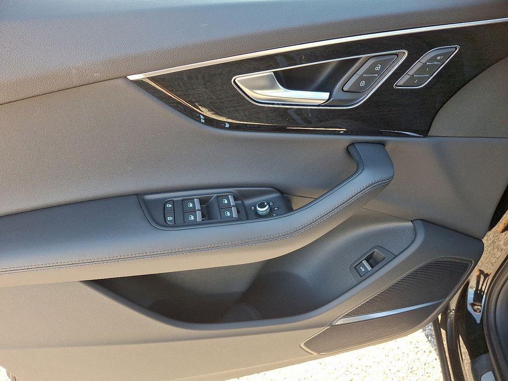 used 2023 Audi Q7 car, priced at $41,000