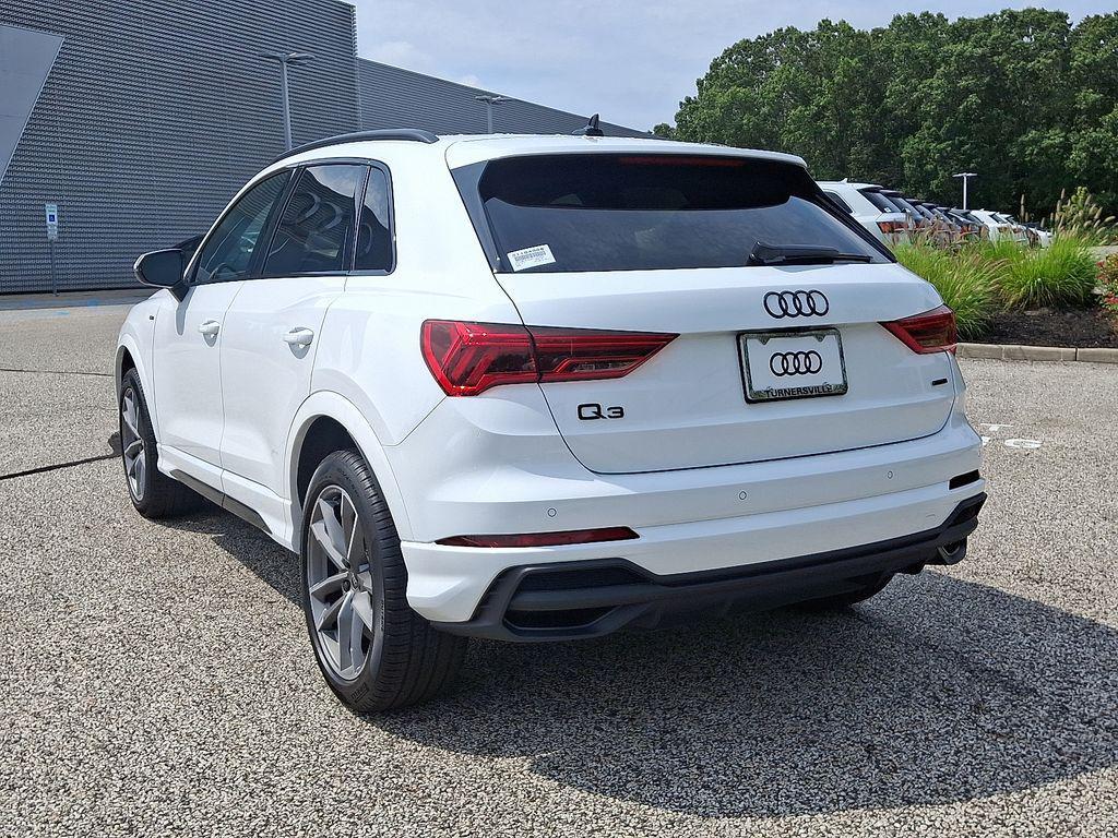new 2025 Audi Q3 car, priced at $45,515