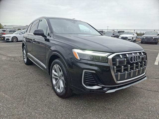 new 2025 Audi Q7 car, priced at $67,300