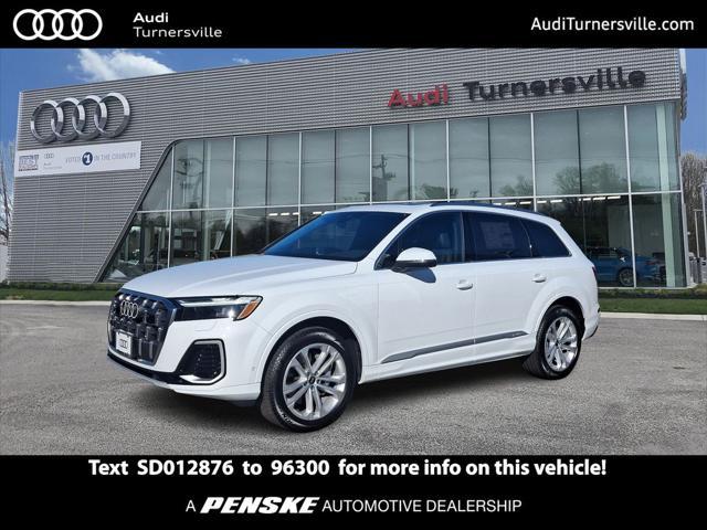 new 2025 Audi Q7 car, priced at $75,930