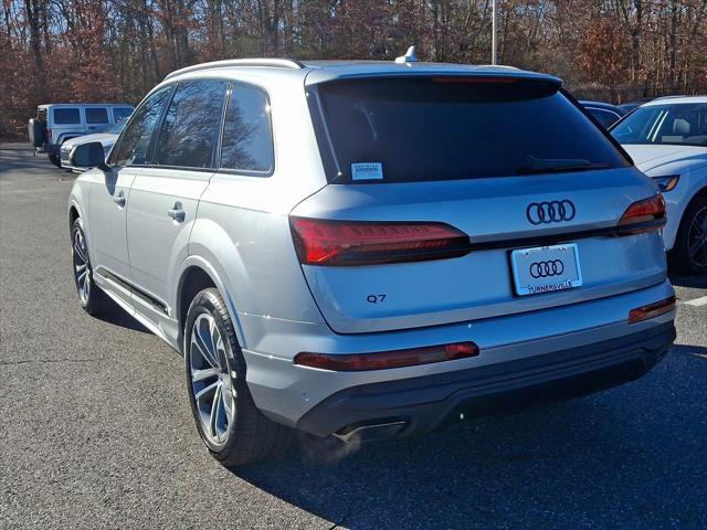 new 2025 Audi Q7 car, priced at $70,525