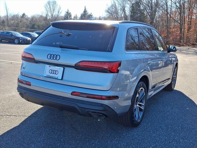 new 2025 Audi Q7 car, priced at $70,525