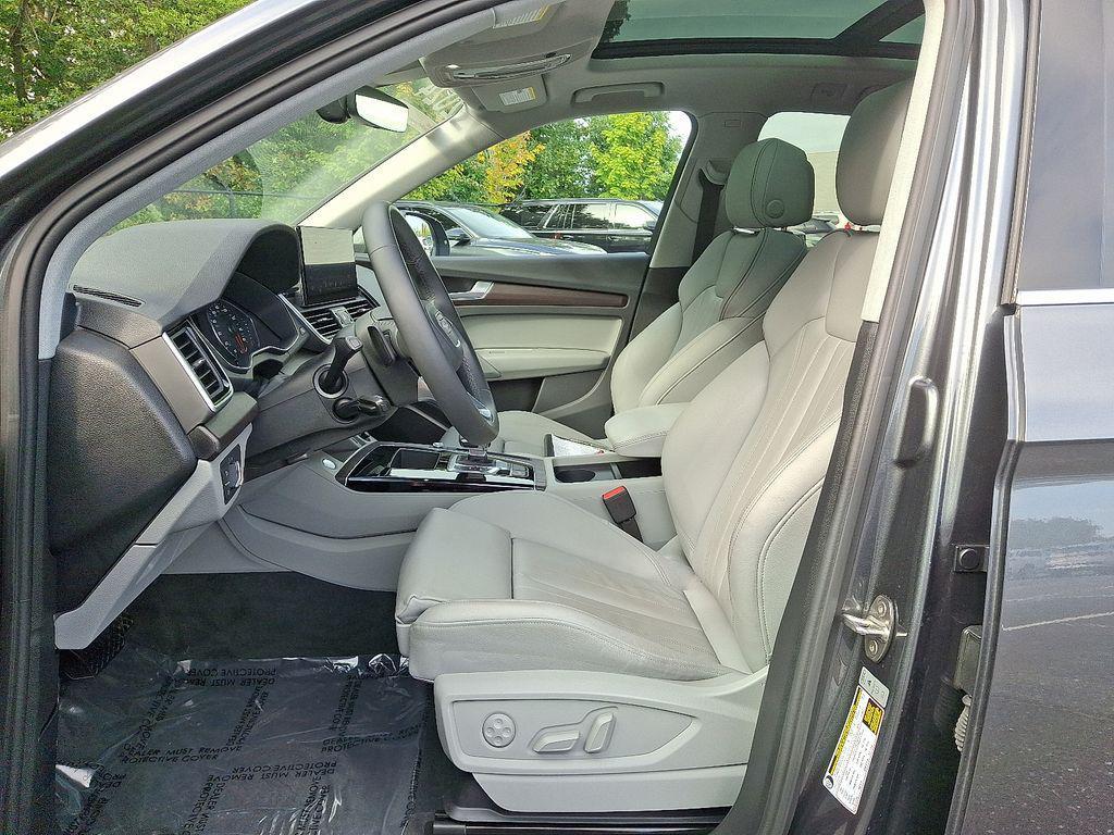used 2024 Audi Q5 car, priced at $38,989