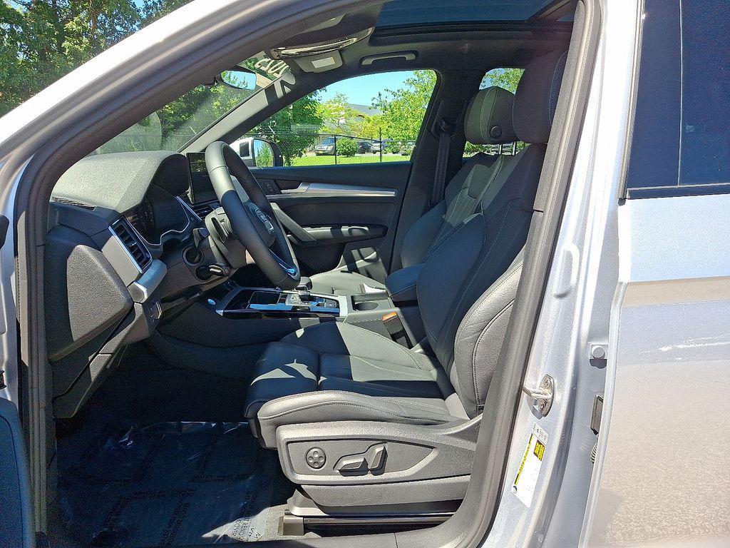 used 2025 Audi Q5 car, priced at $46,900
