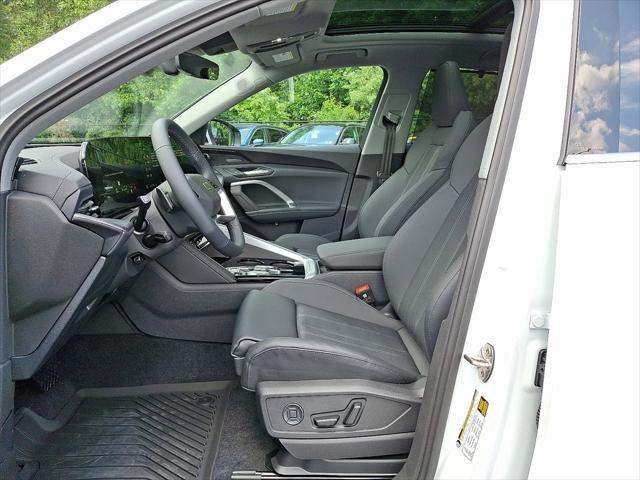 new 2025 Audi Q5 car, priced at $60,860