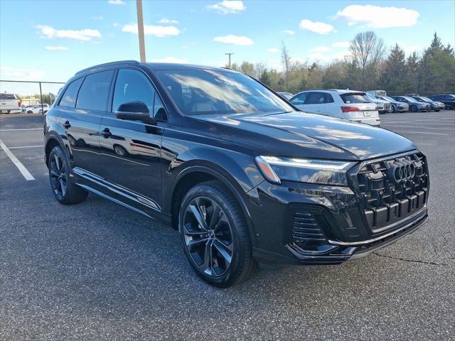 new 2025 Audi Q7 car, priced at $77,735