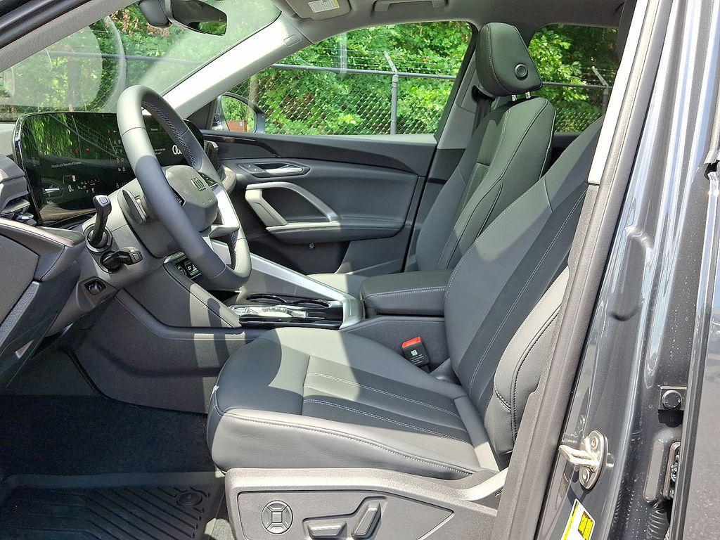 new 2025 Audi Q5 car, priced at $58,190