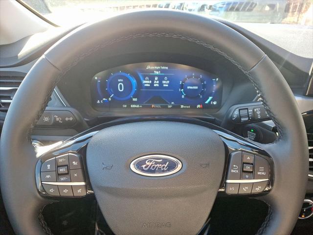 used 2022 Ford Escape car, priced at $28,759