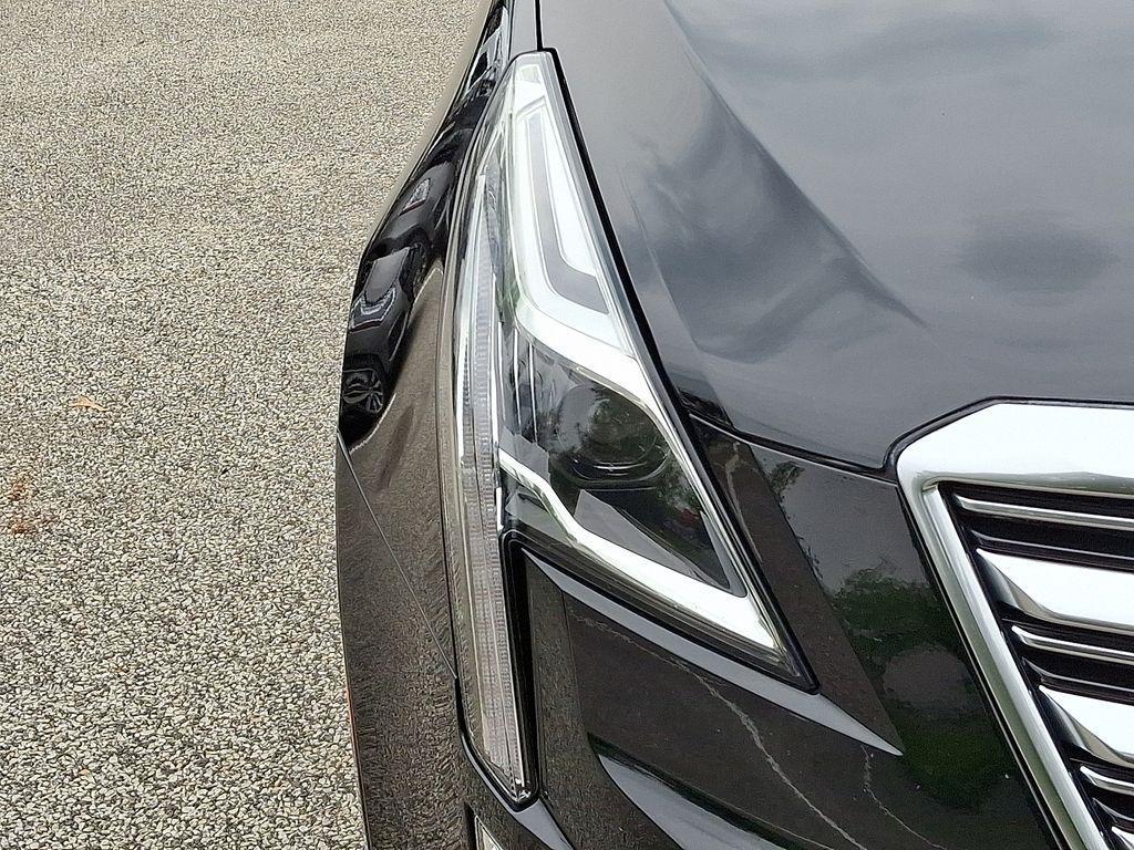 used 2017 Cadillac XT5 car, priced at $20,998