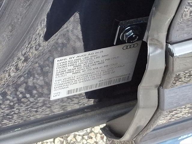 new 2025 Audi Q7 car, priced at $76,090