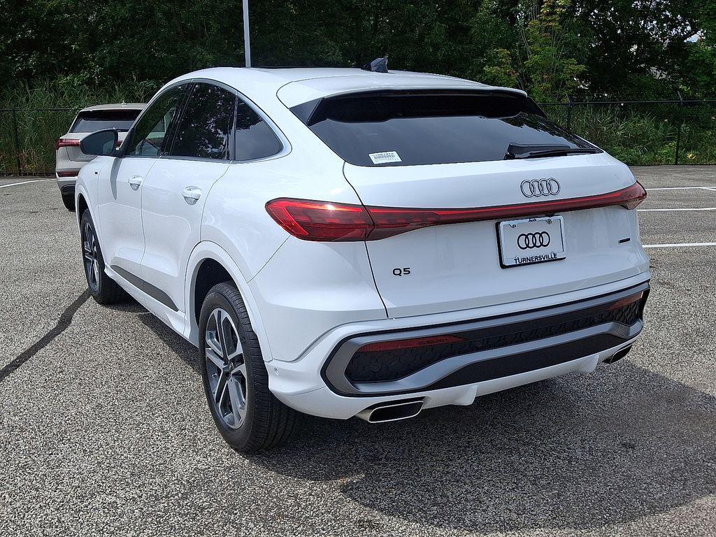 new 2025 Audi Q5 car, priced at $58,645