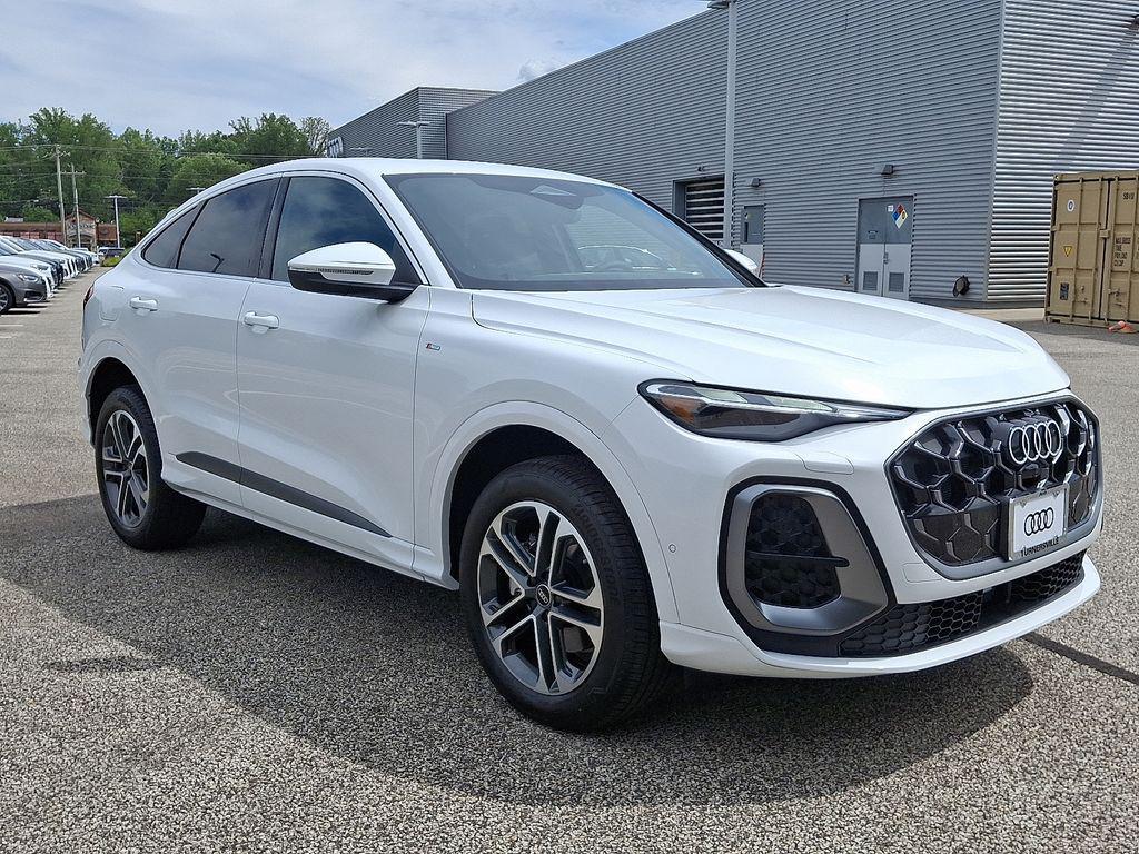 new 2025 Audi Q5 car, priced at $58,645