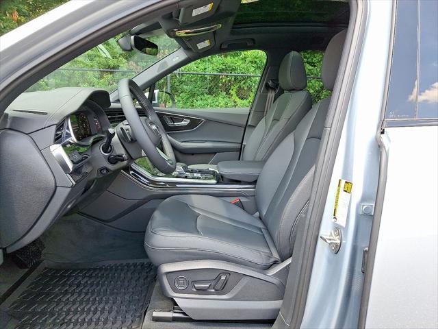 new 2025 Audi Q7 car, priced at $68,610