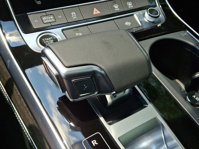 new 2025 Audi Q7 car, priced at $68,610