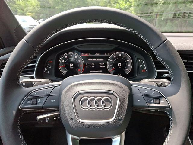 new 2025 Audi Q7 car, priced at $68,610