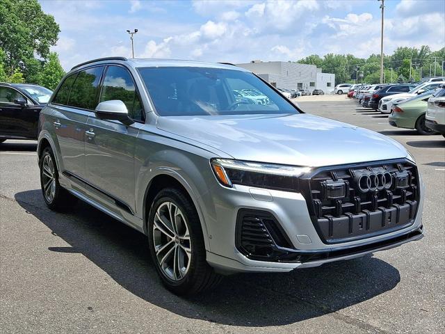 new 2025 Audi Q7 car, priced at $68,610