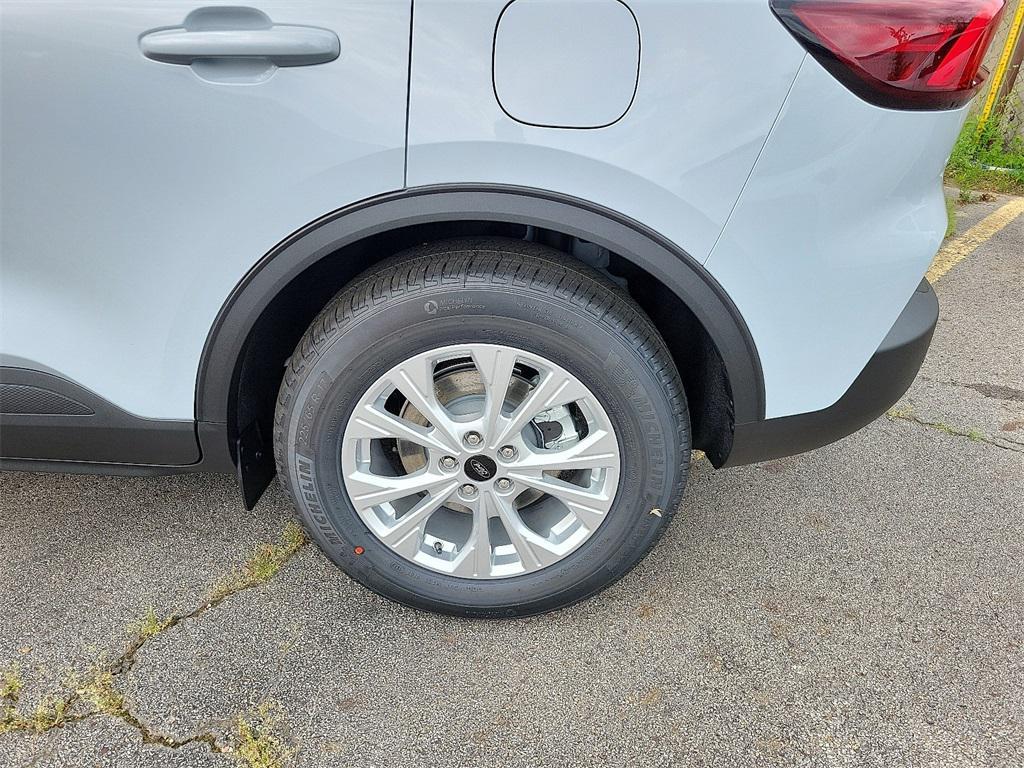 new 2025 Ford Escape car, priced at $26,011