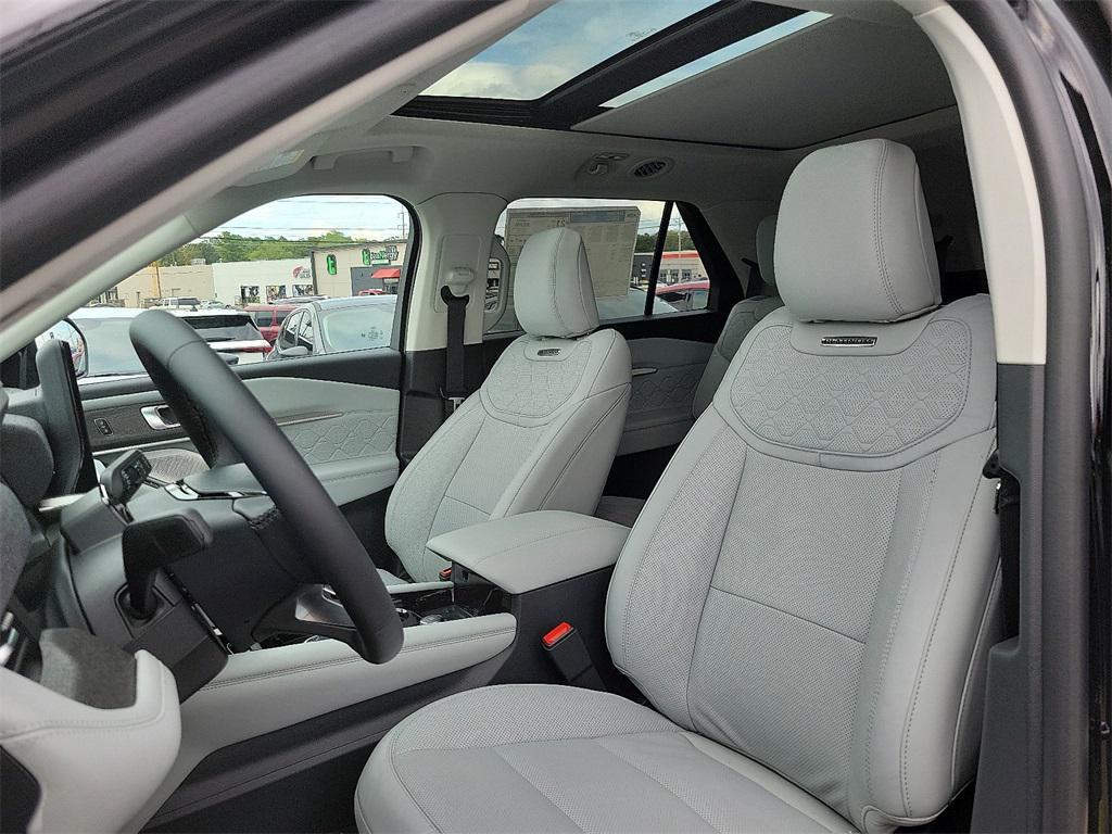 new 2025 Ford Explorer car, priced at $60,130
