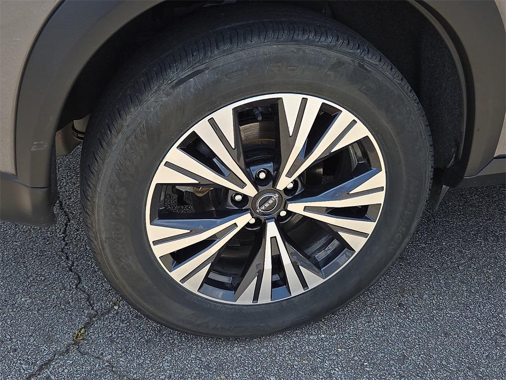 used 2023 Nissan Rogue car, priced at $21,222
