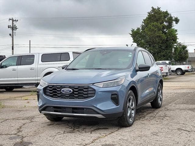 new 2025 Ford Escape car, priced at $31,445