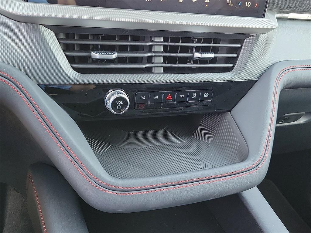 new 2025 Ford Explorer car, priced at $47,900