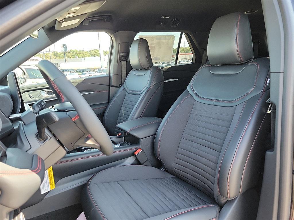 new 2025 Ford Explorer car, priced at $47,900