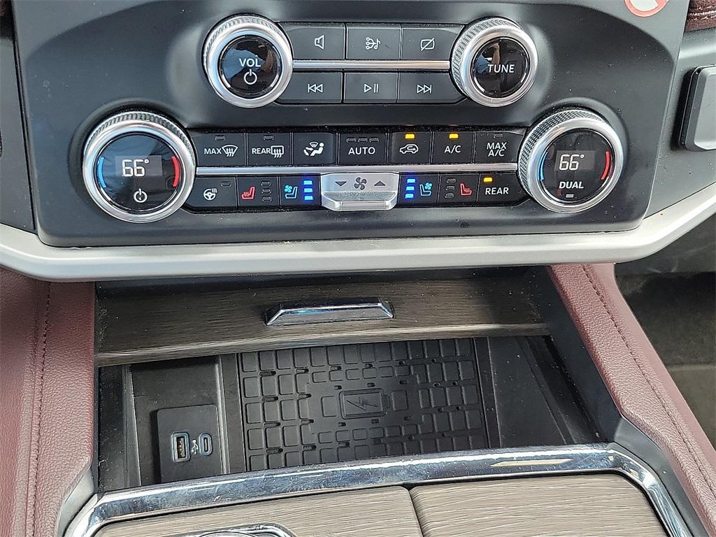 used 2023 Ford Expedition car, priced at $39,462