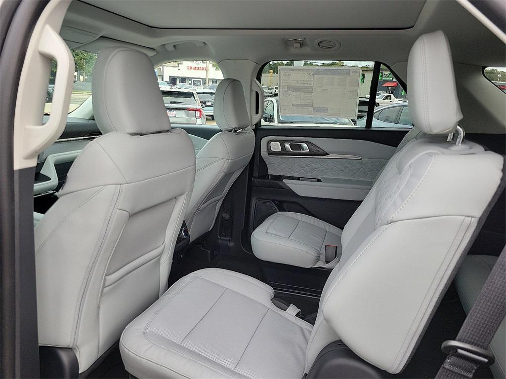 new 2025 Ford Explorer car, priced at $59,405