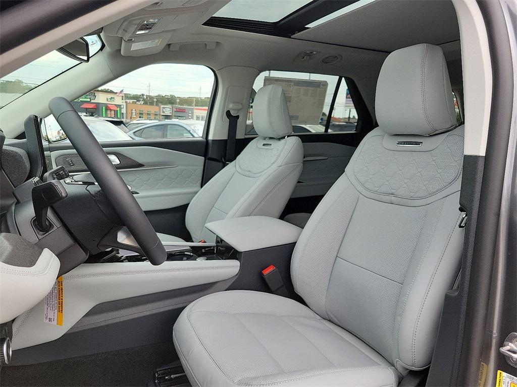 new 2025 Ford Explorer car, priced at $59,405