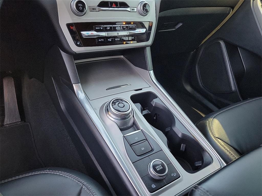 used 2022 Ford Explorer car, priced at $27,135