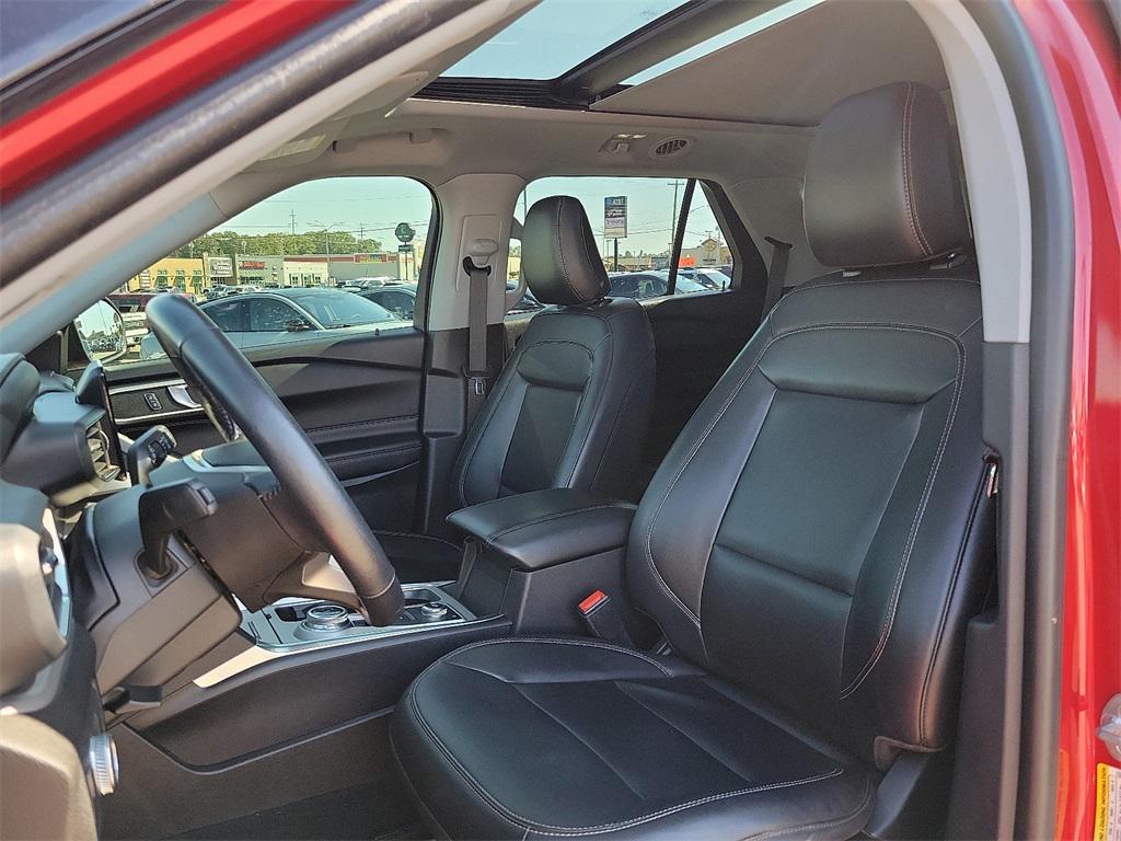 used 2022 Ford Explorer car, priced at $27,135