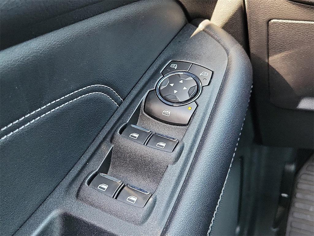 used 2022 Ford Edge car, priced at $23,996