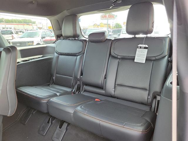 new 2025 Ford Expedition car, priced at $82,520