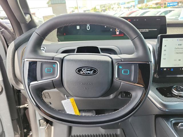 new 2025 Ford Expedition car, priced at $82,520