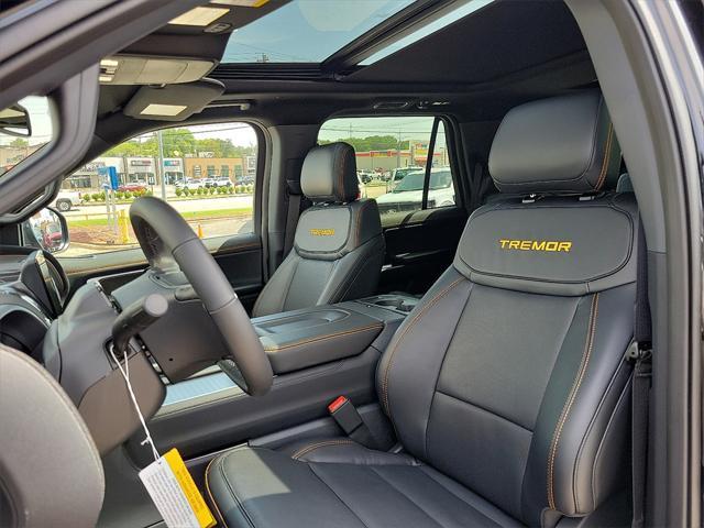 new 2025 Ford Expedition car, priced at $82,520