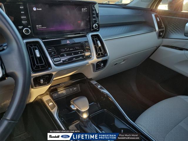 used 2022 Kia Sorento car, priced at $24,260