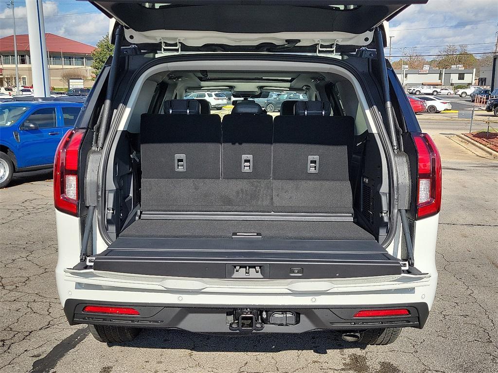 new 2025 Ford Expedition car, priced at $65,772