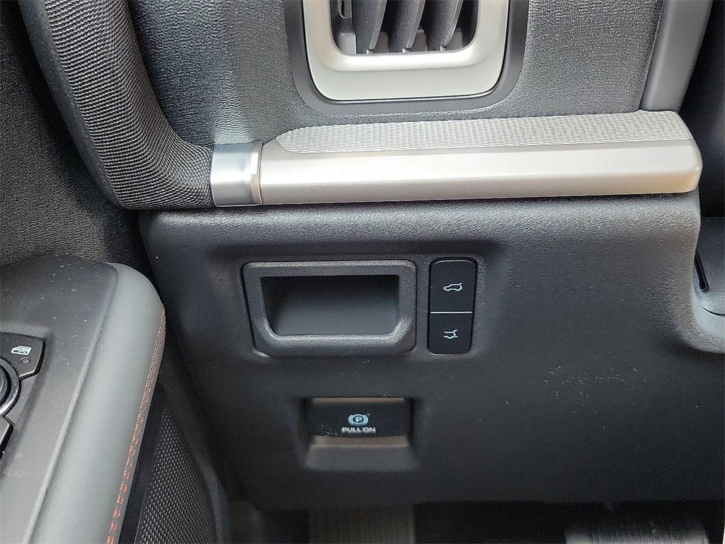 new 2025 Ford Expedition car, priced at $65,772