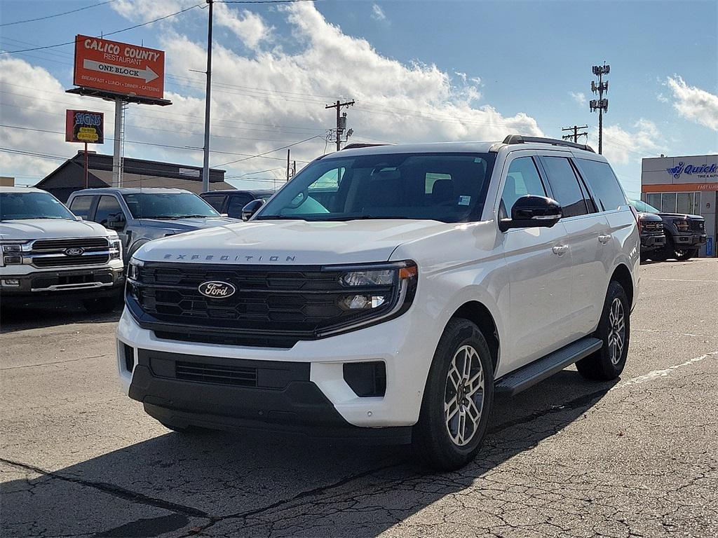 new 2025 Ford Expedition car, priced at $65,772