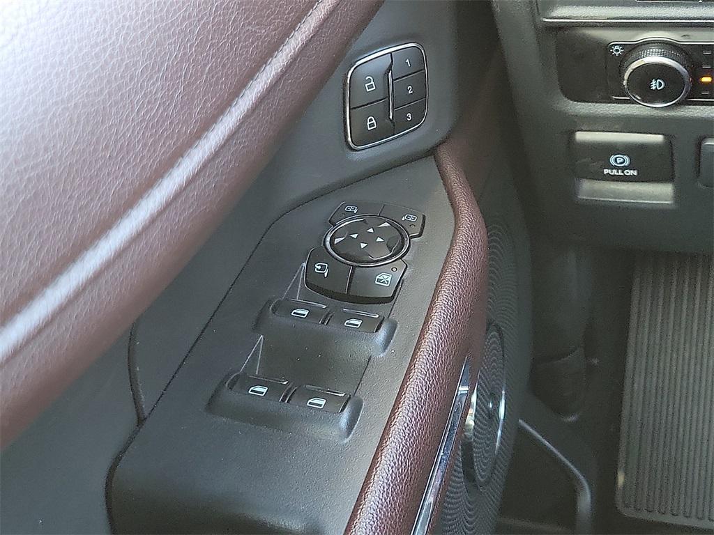 used 2024 Ford Expedition car, priced at $46,742