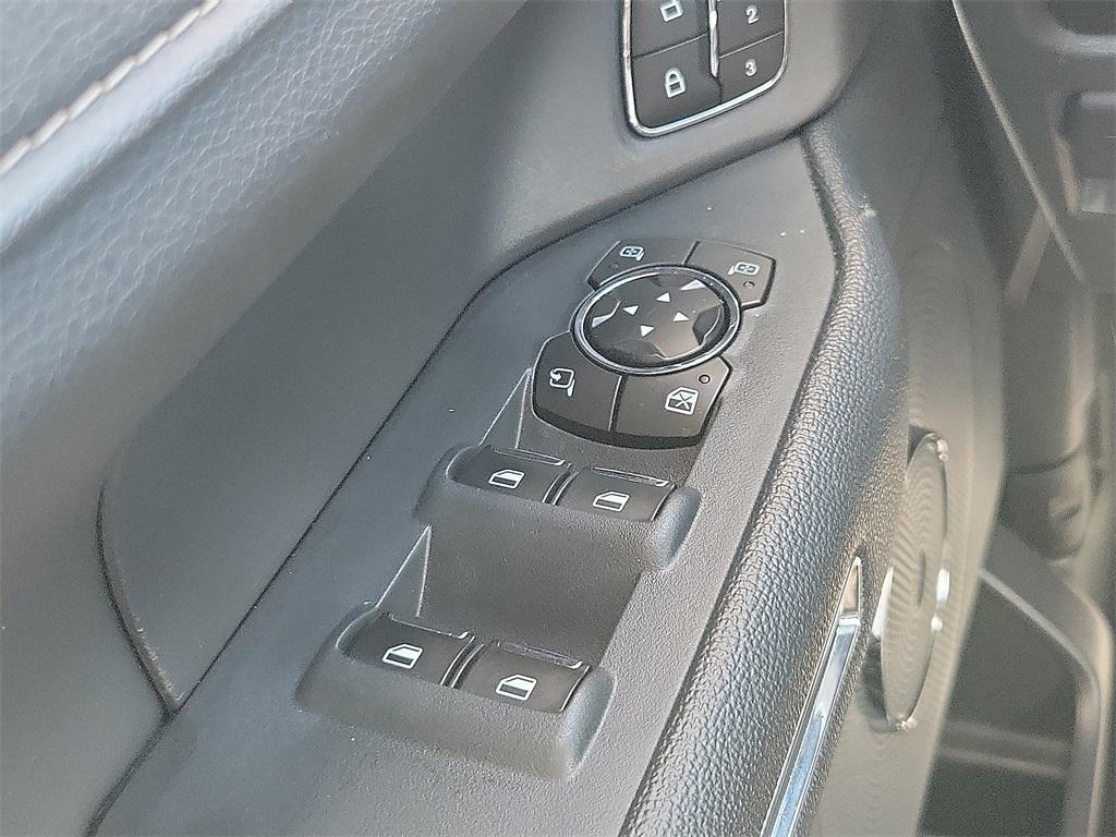 used 2024 Ford Expedition car, priced at $40,804