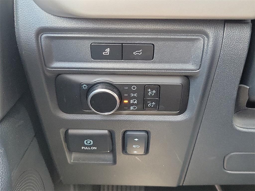 used 2024 Ford Expedition car, priced at $40,804