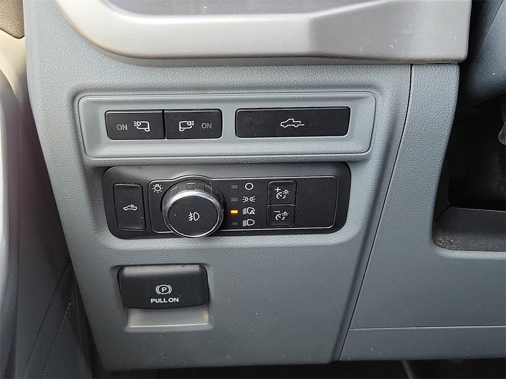 used 2021 Ford F-150 car, priced at $31,323