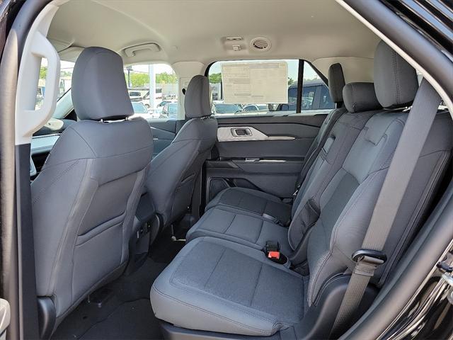 new 2025 Ford Explorer car, priced at $38,285