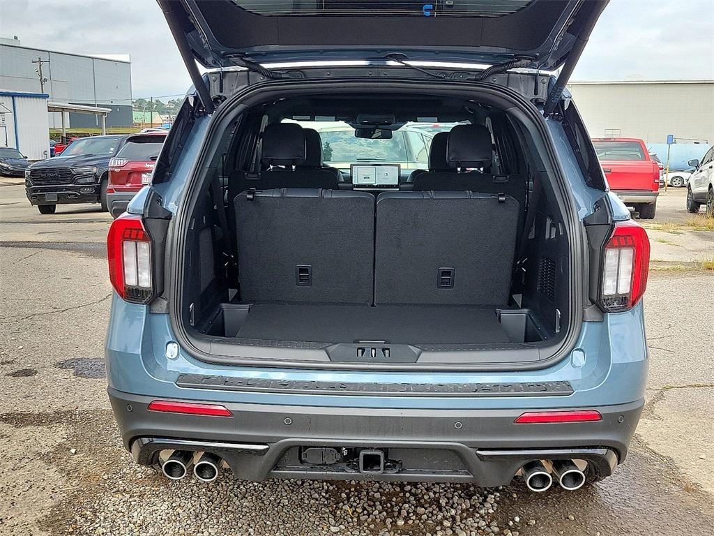 new 2025 Ford Explorer car, priced at $60,915