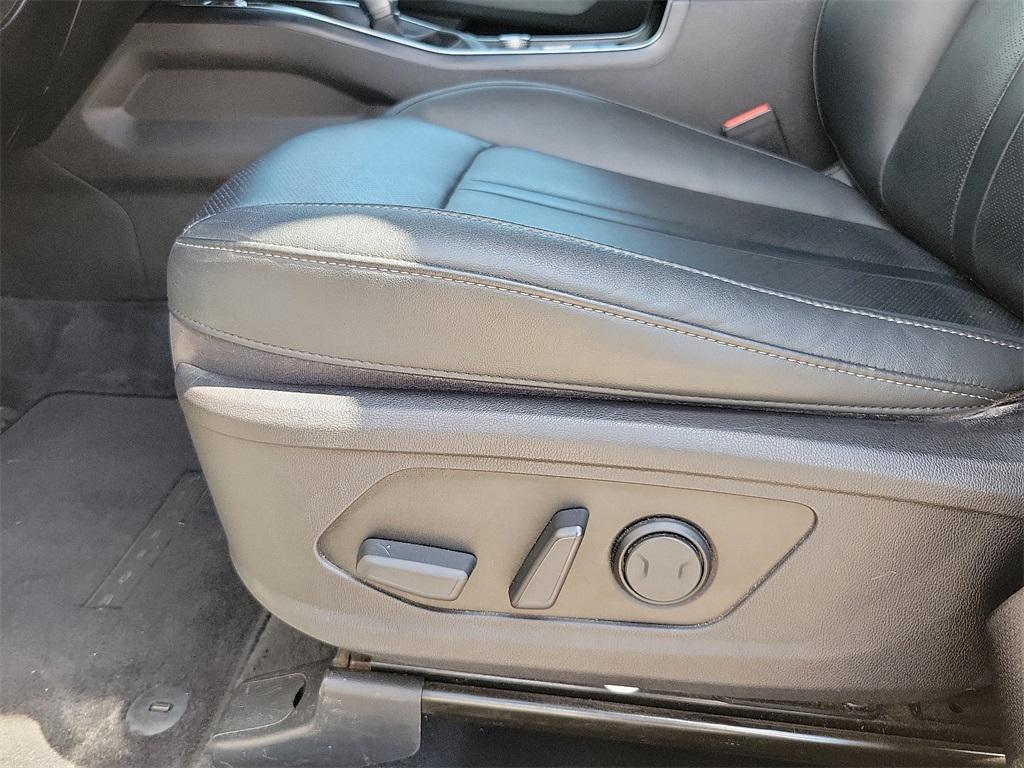 used 2021 Kia Sorento car, priced at $21,700