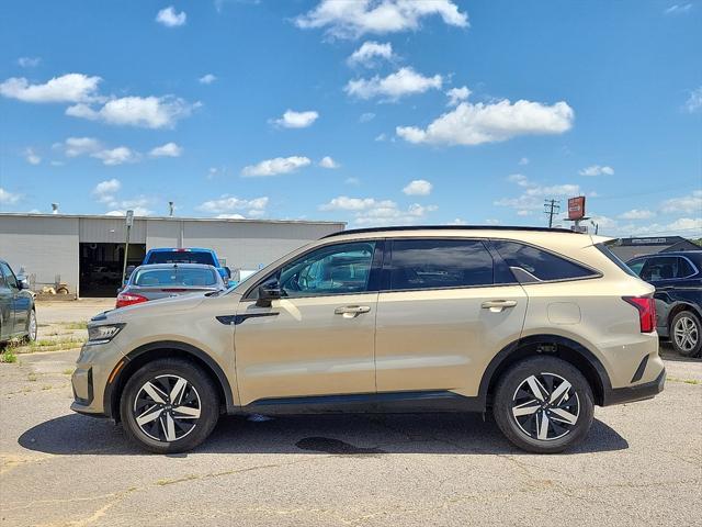 used 2021 Kia Sorento car, priced at $24,397