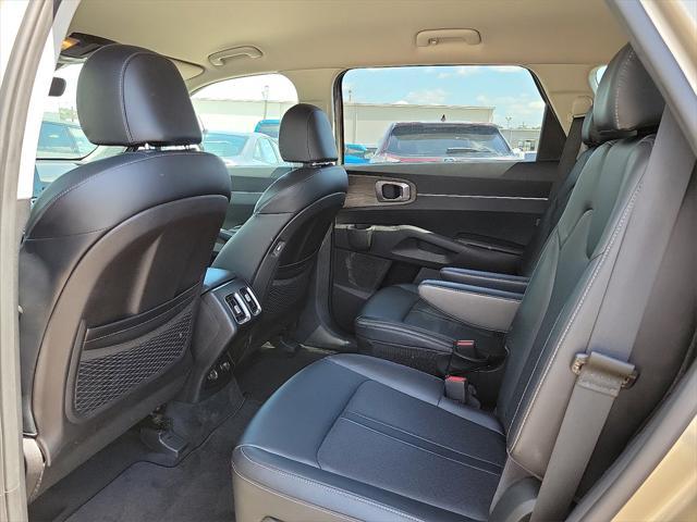 used 2021 Kia Sorento car, priced at $24,397
